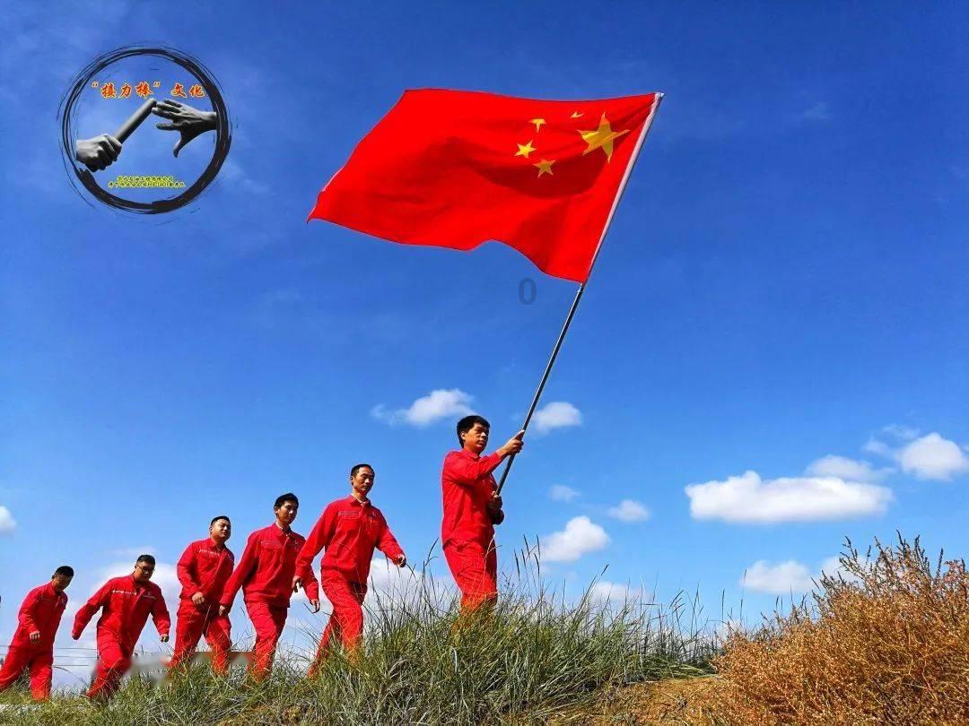 可爱的小孔雀救援