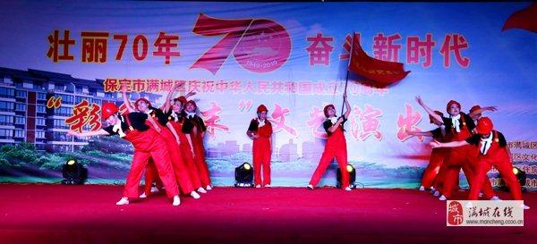 可爱萌女孩装扮