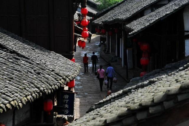 中国驻苏里南使馆举办援外培训学员联谊会